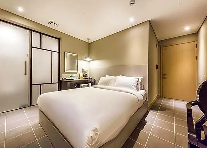 Shinchon Millhaus 4* Seúl