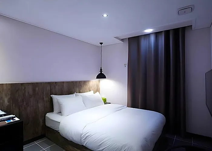 Shinchon Millhaus Hotel