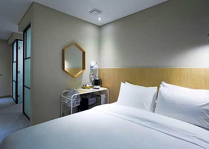 Shinchon Millhaus 4* Seúl