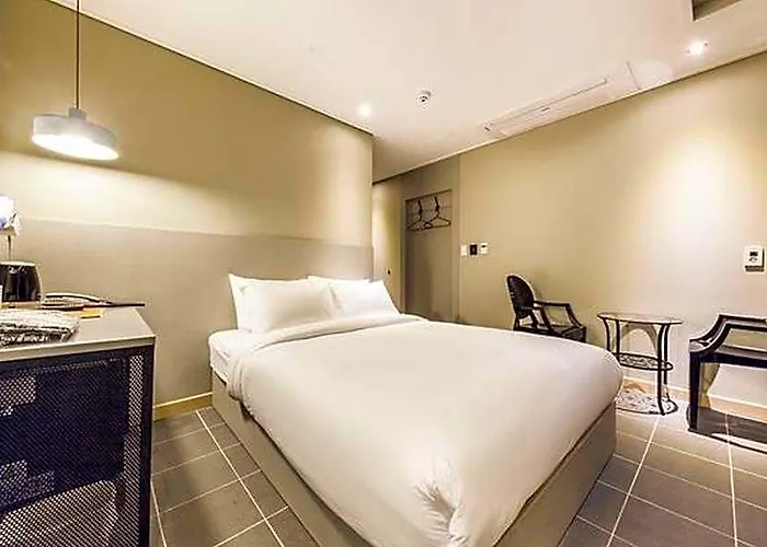 Shinchon Millhaus Hotel Seúl